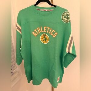 Vintage Oakland Athletics A’s Crewneck Sweatshirt World Champions Patch Green